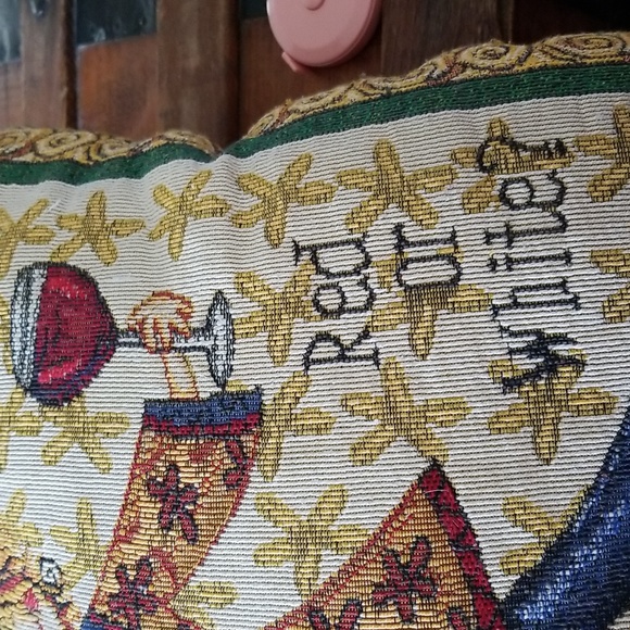 Winers Welcome Red or White Decorative Pillow - Picture 3 of 3